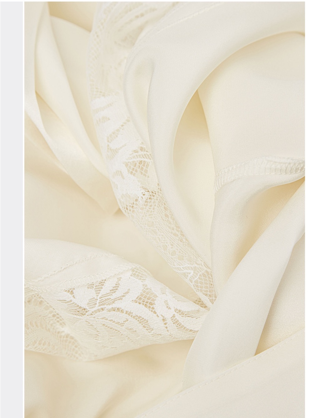 Intimissimi Silk Set 4 pcs - Robe, tank top, pants and panties Lace Trim - Cream - Picture 9 of 16